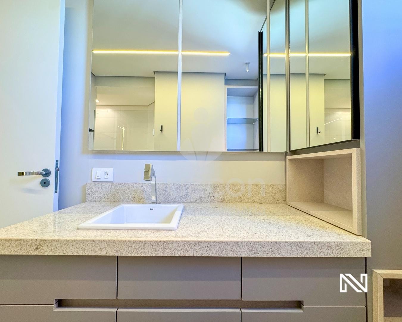 Apartamento Alto Padrão com 02 Dormitórios sendo 01 Suíte e Sacada Gourmet no Edifício Sunset 3635 — foto 16
