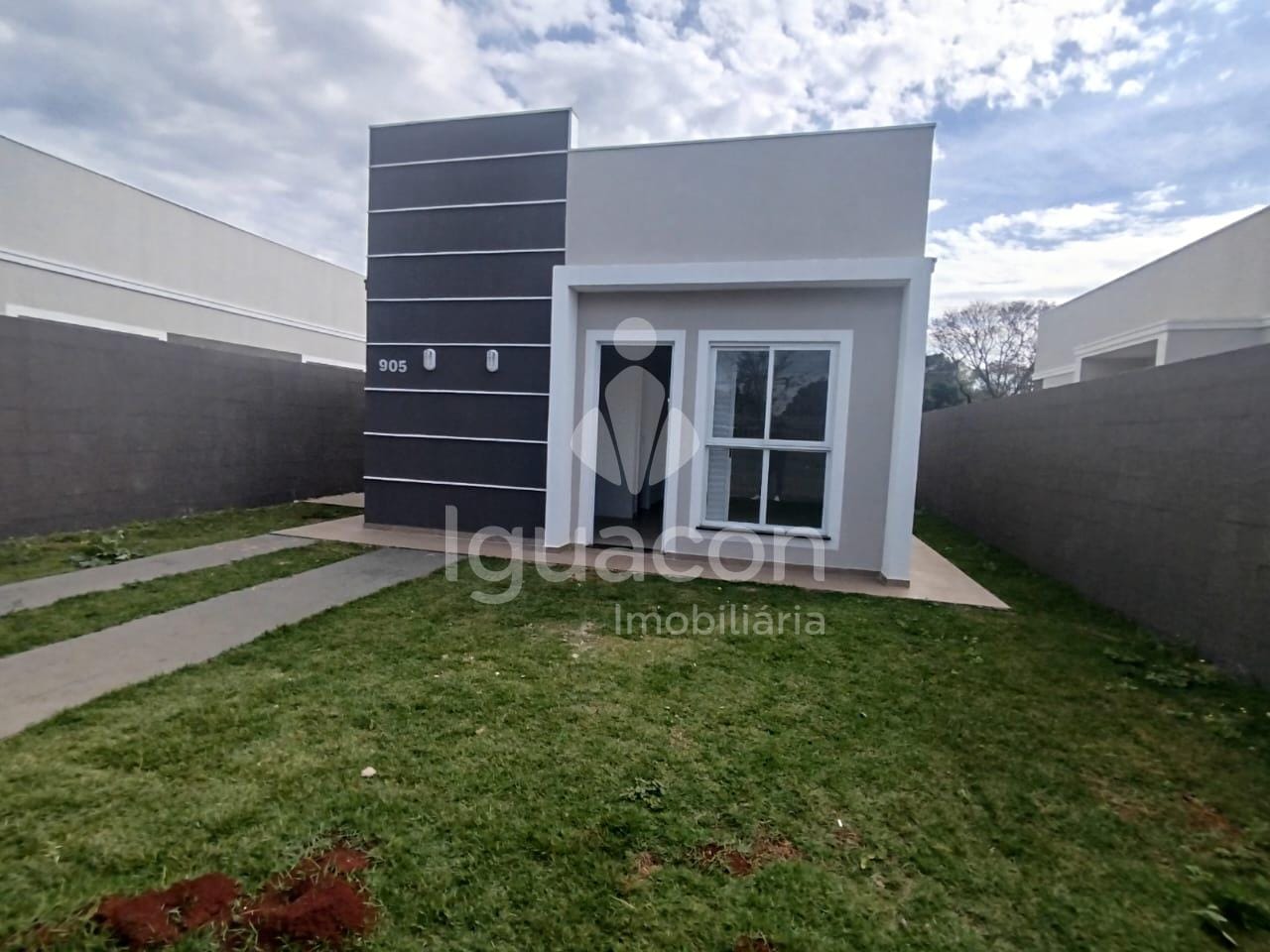 Casas com 02 Dormitórios e Quintal Privativo no Residencial Recanto do Iguaçu I — foto 1