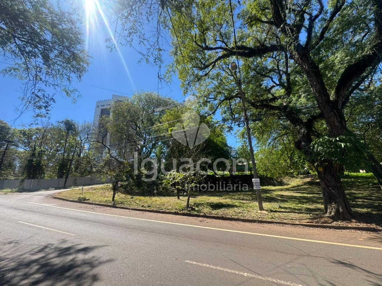 Terreno com 1000m² Rua Naipi esquina com Bartolomeu de Gusmão no centro — foto 3