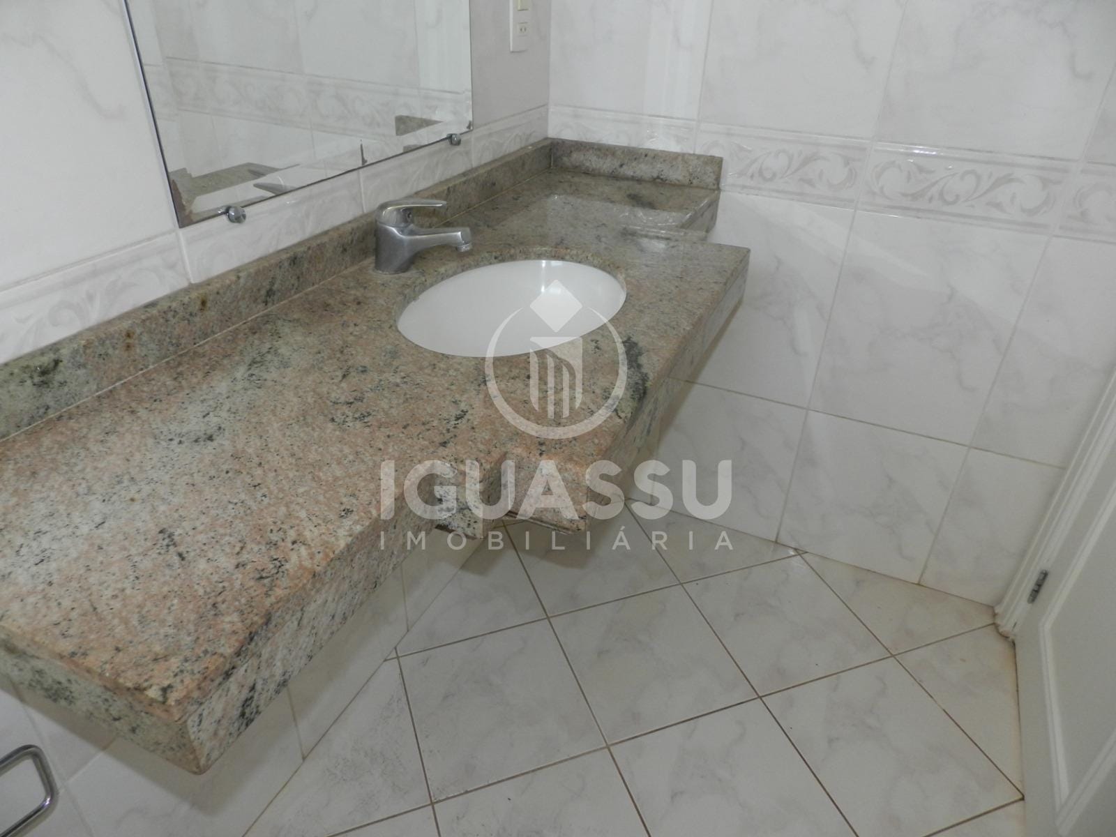 Apartamento no Edifício Maison Royale com 04 Dormitórios sendo 02 Suítes no Centro — foto 8
