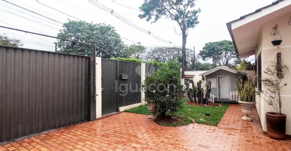 Casa com 04 Dormitórios sendo 01 Suite e Piscina na Vila Yolanda — foto 1