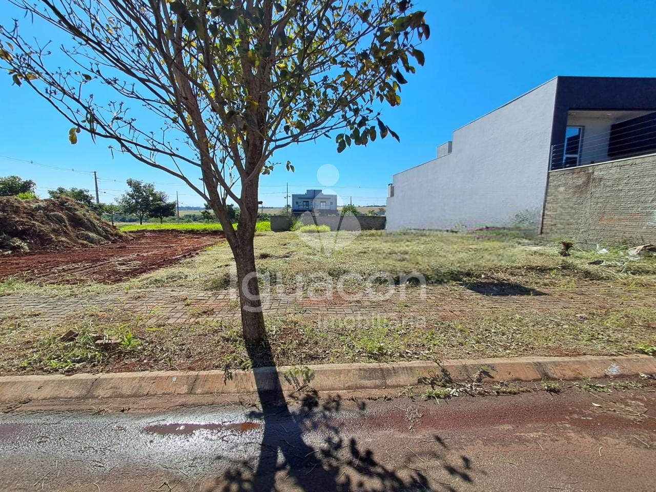 Terreno de 300m² no Jardim Ipê IV com fácil acesso à Avenida Andradina — foto 1