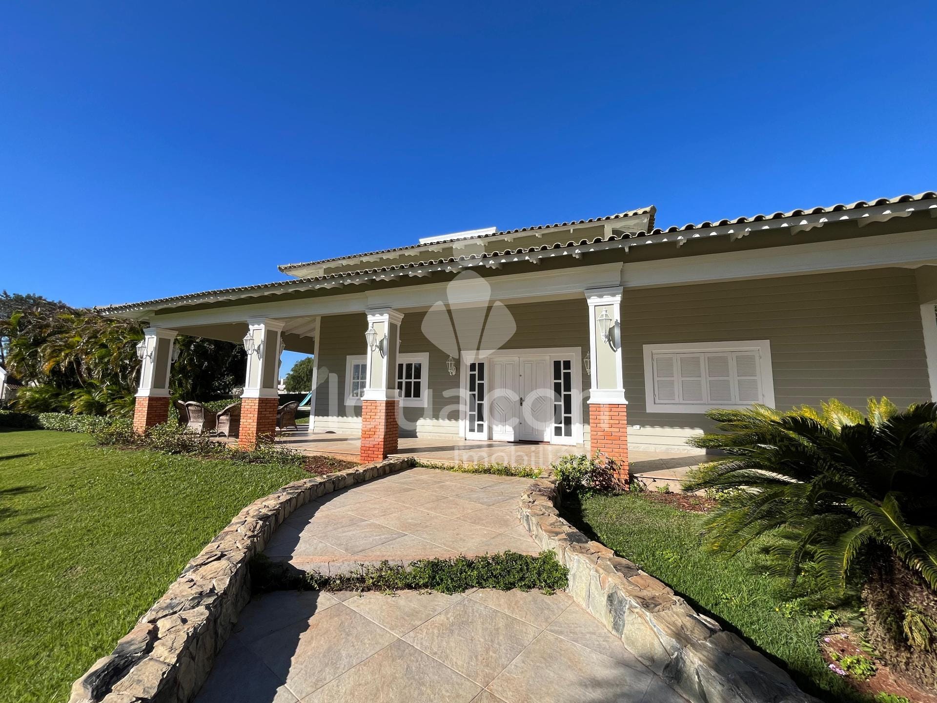 Casa Alto Padrão no Condomínio Chácara Natureza — foto 1