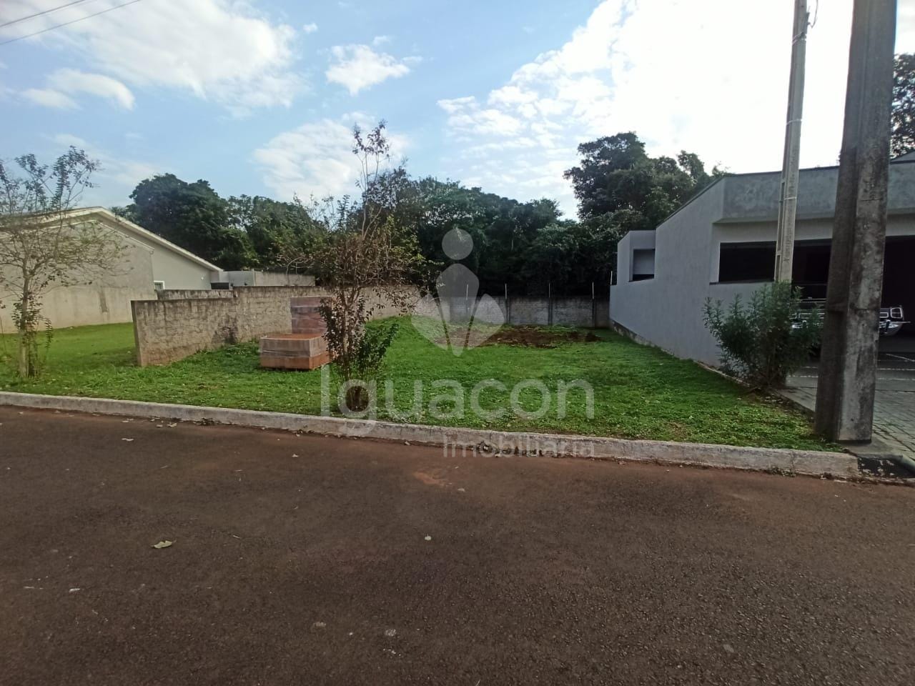 Terreno de 300m² no Condomínio Horizontal Fechado Araras próximo Ecomuseu — foto 1