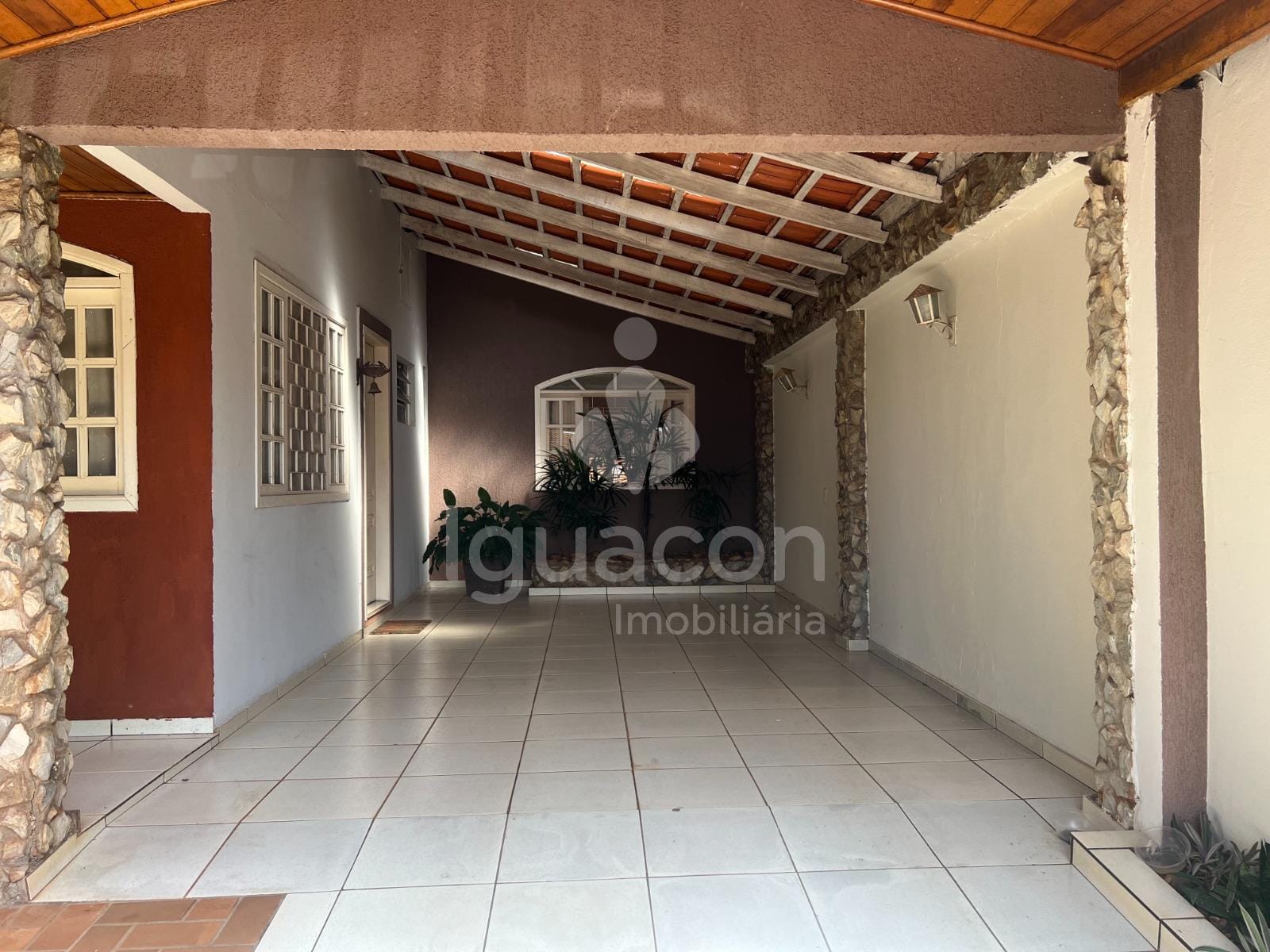 Casa com 02 Dormitórios sendo 01 Suite e Piscina no Jardim Santa Rosa — foto 22