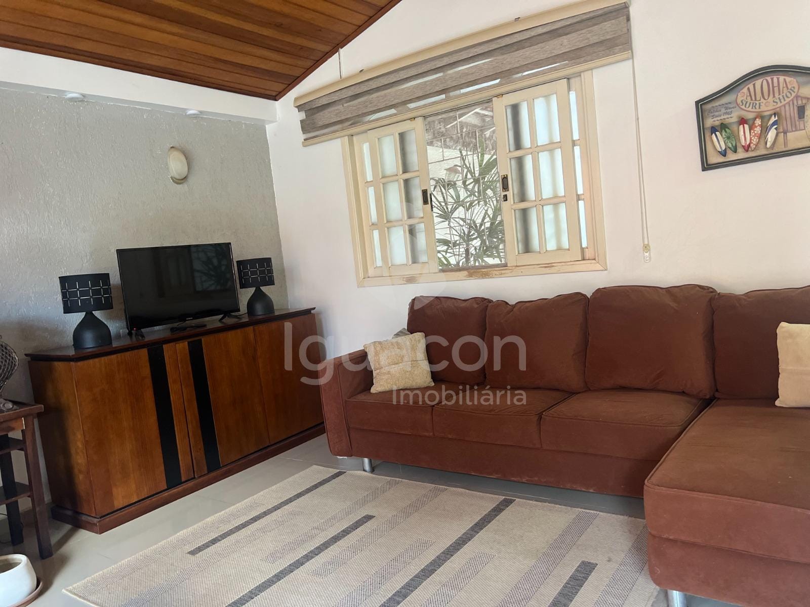 Casa com 02 Dormitórios sendo 01 Suite e Piscina no Jardim Santa Rosa — foto 1