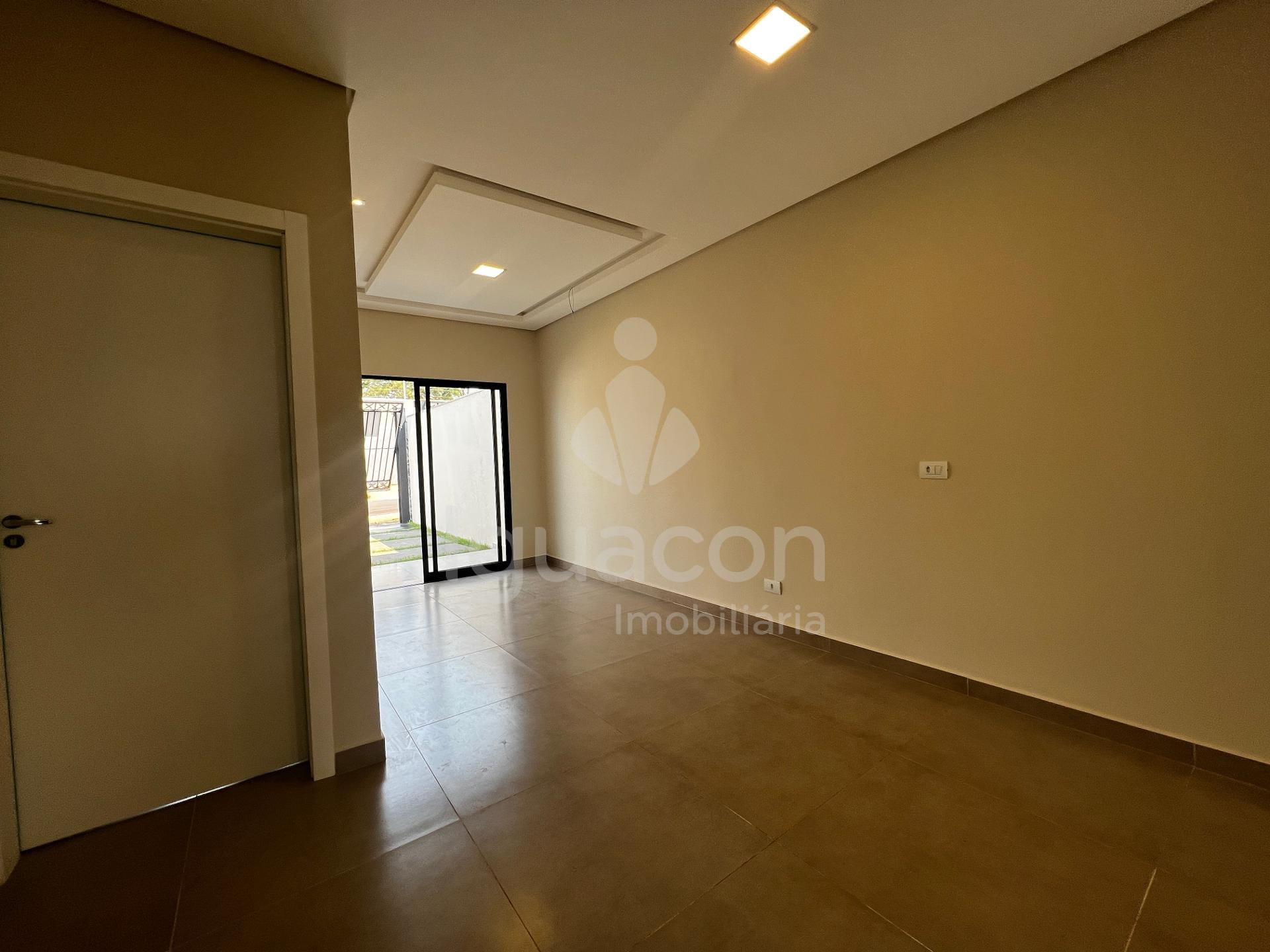 Casa com 02 Dormitórios sendo 01 Suíte e Espaço Gourmet com Churrasqueira no Jardim Duarte — foto 2