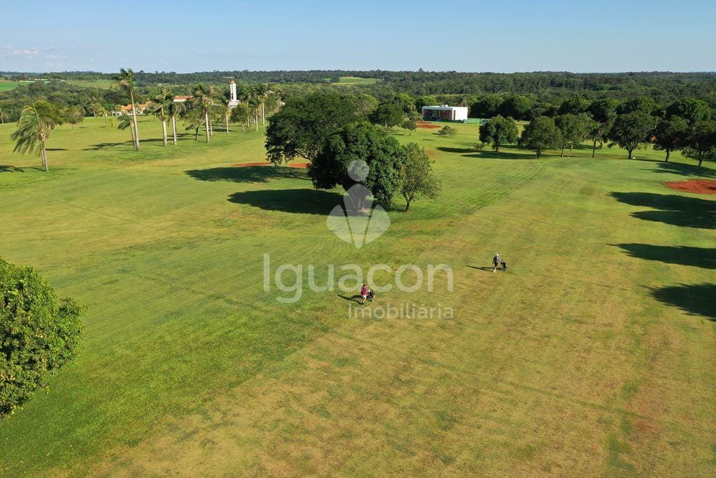 Terreno de 1.048,61m² á venda no Condominio Horizontal Village Golf Iguassu — foto 1