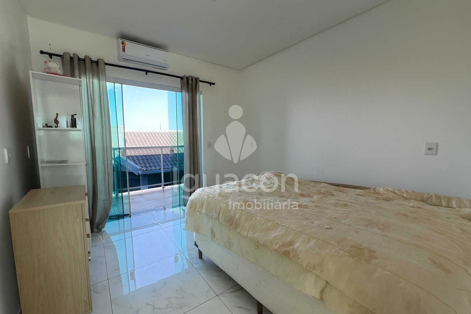 Casa com 03 Dormitórios sendo 01 Suíte no Jardim das Oliveiras — foto 2