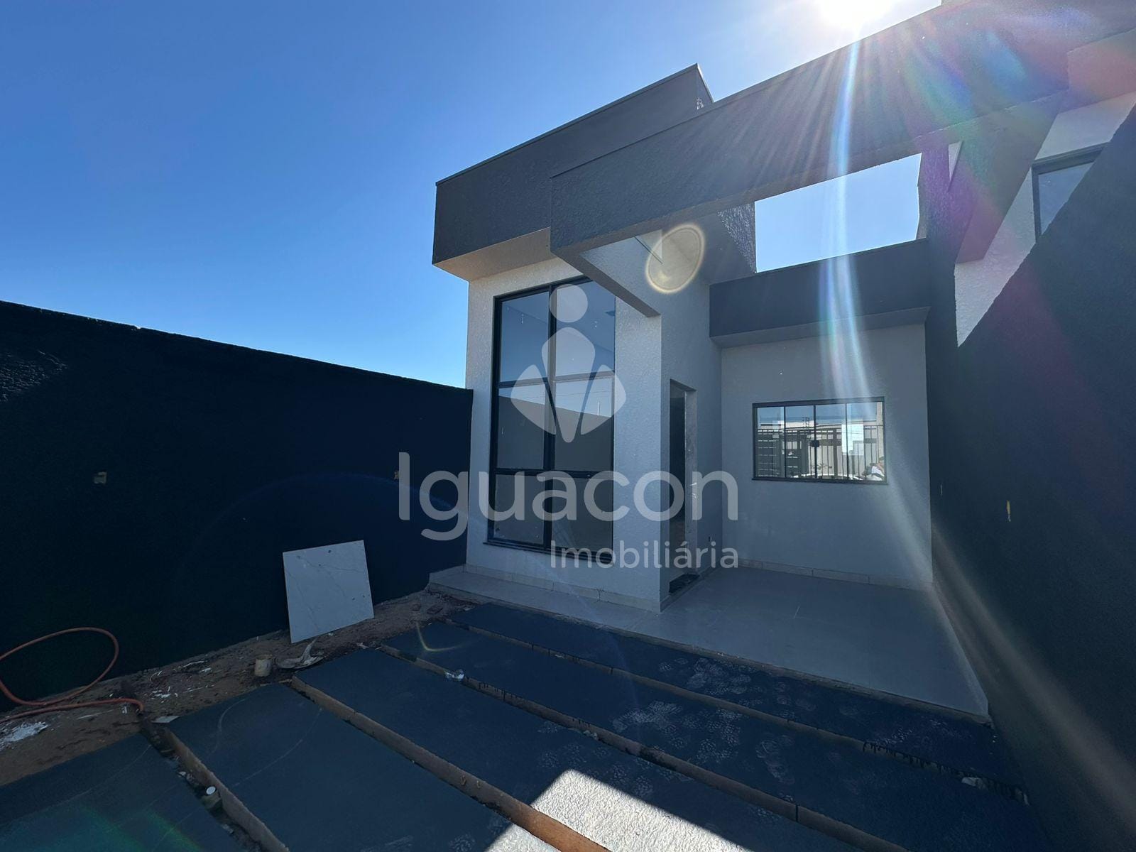 Casa com 02 Dormitórios sendo 01 Suite no Vila Madalena Próximo Arbaza Alimentos — foto 1