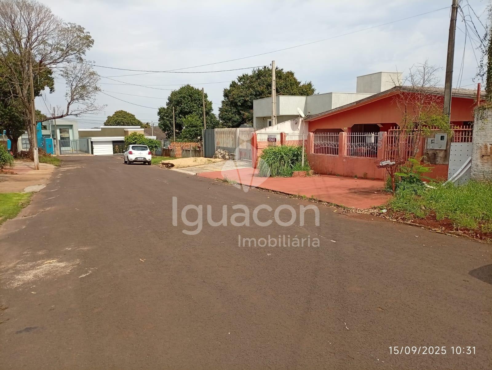 Casa com 03 Dormitorios no Morumbi III em Foz do Iguaçu/PR — Parque Residencial Morumbi Iii · Foz do Iguacu